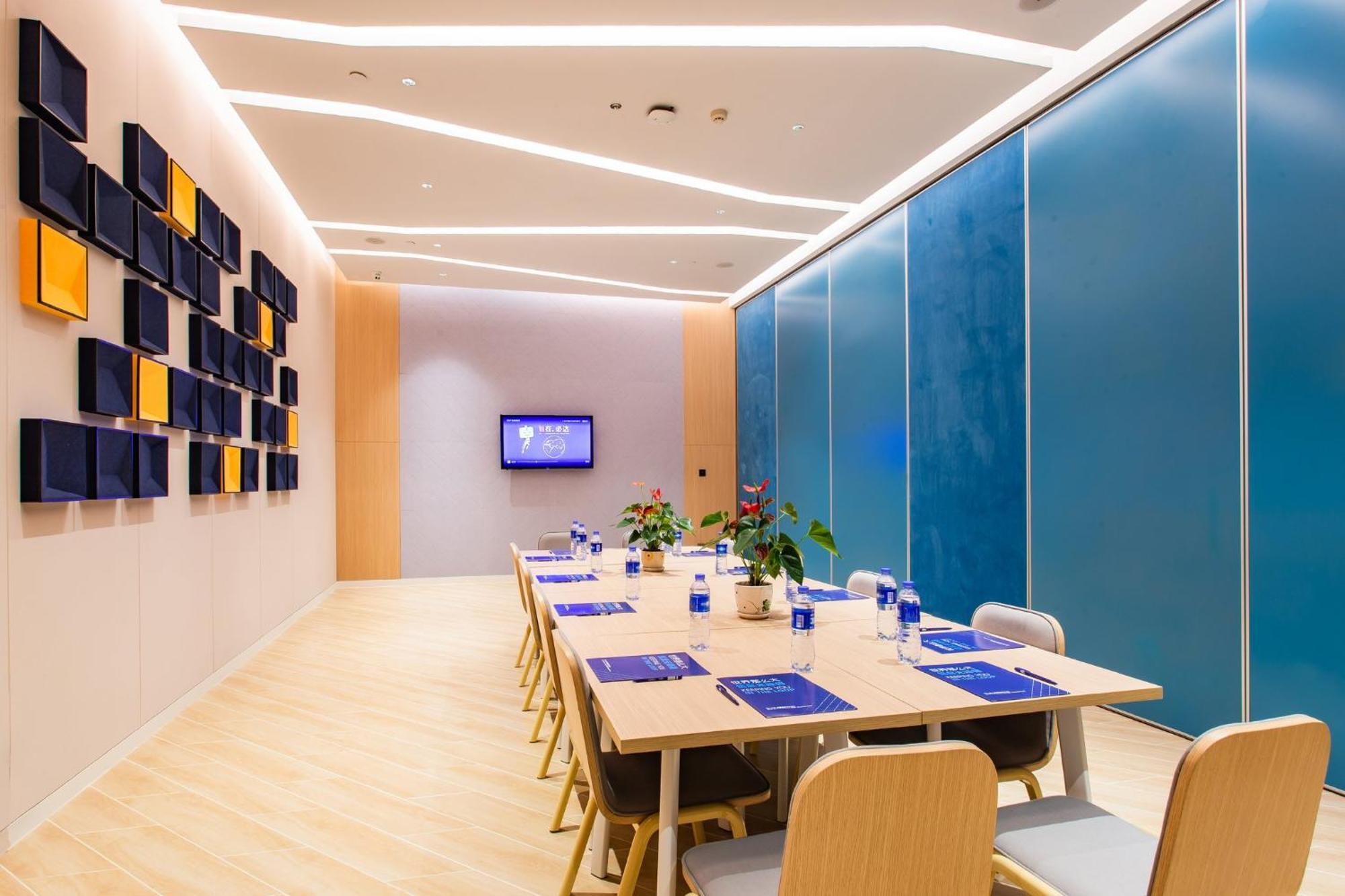 Holiday Inn Express Jiangmen Jianghai By Ihg Zewnętrze zdjęcie