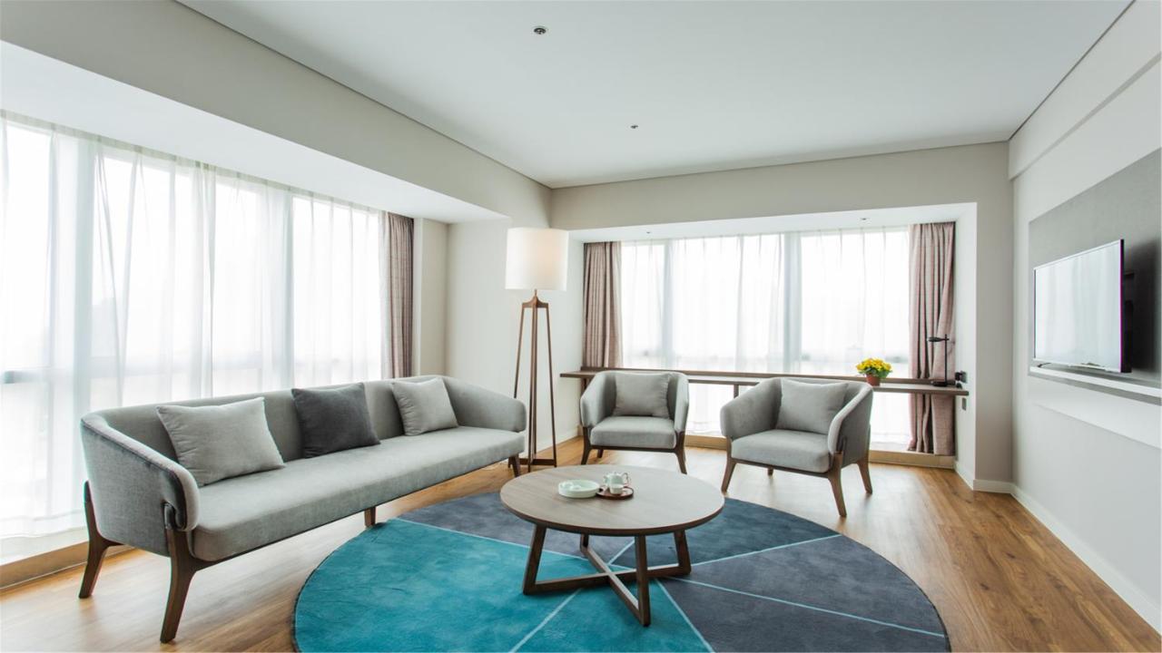 Holiday Inn Express Jiangmen Jianghai By Ihg Zewnętrze zdjęcie