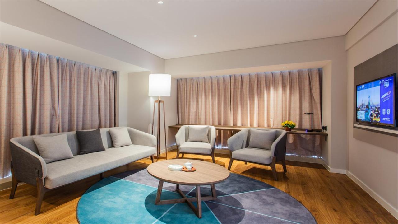 Holiday Inn Express Jiangmen Jianghai By Ihg Zewnętrze zdjęcie
